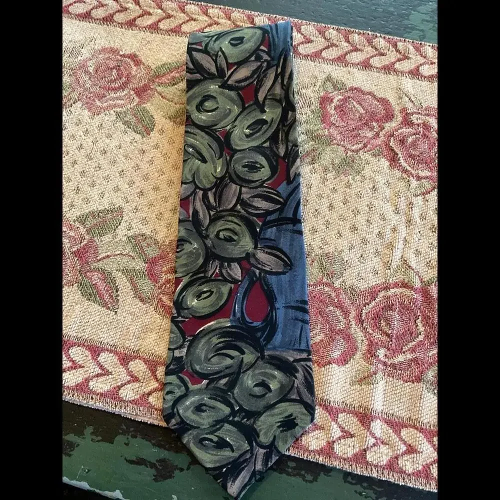International Passport ArtisticSilk  Print Tie